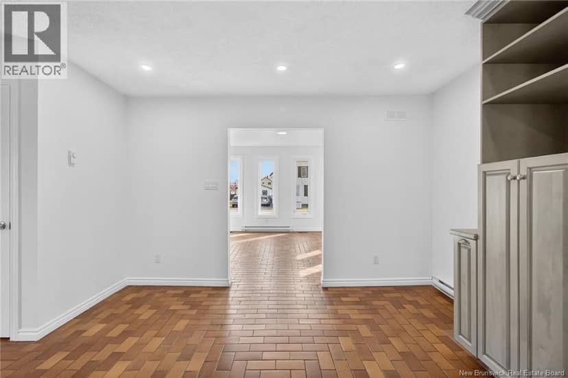 134 Waverley Street — photo 36 of 40