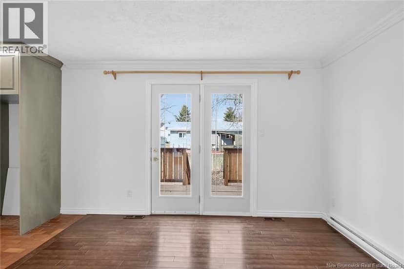 134 Waverley Street — photo 17 of 40