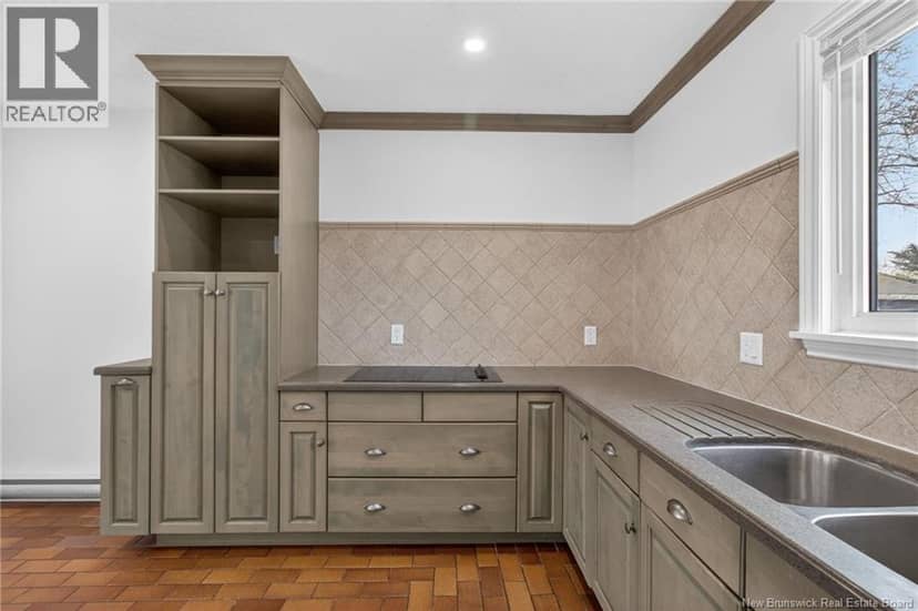 134 Waverley Street — photo 27 of 40
