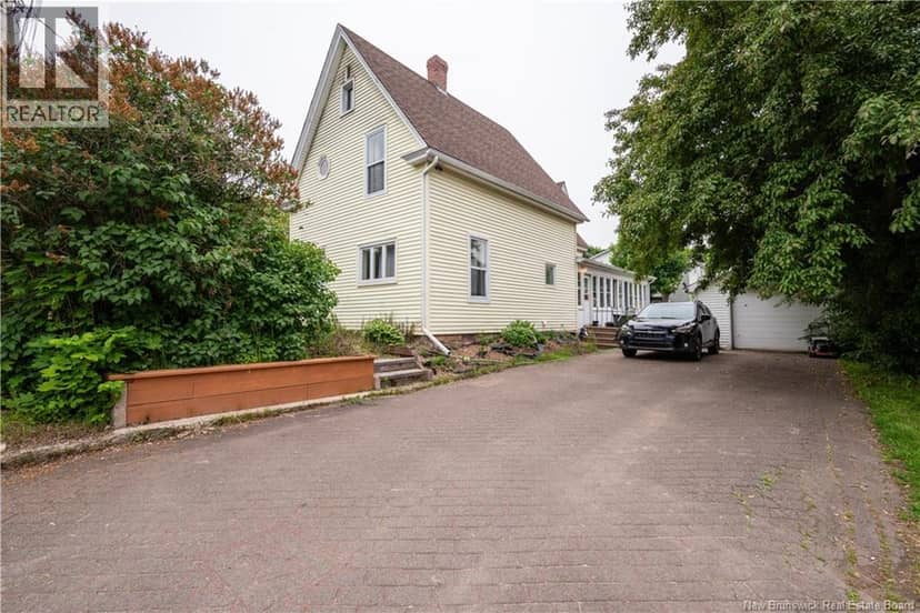 41 Lockwood Street — photo 1 of 32
