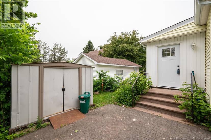 41 Lockwood Street — photo 8 of 32