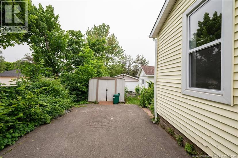 41 Lockwood Street — photo 9 of 32