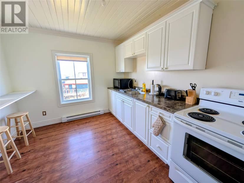 76 Church Street — photo 17 of 18