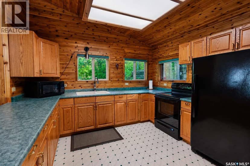 183 Carwin Park DRIVE — photo 7 of 40