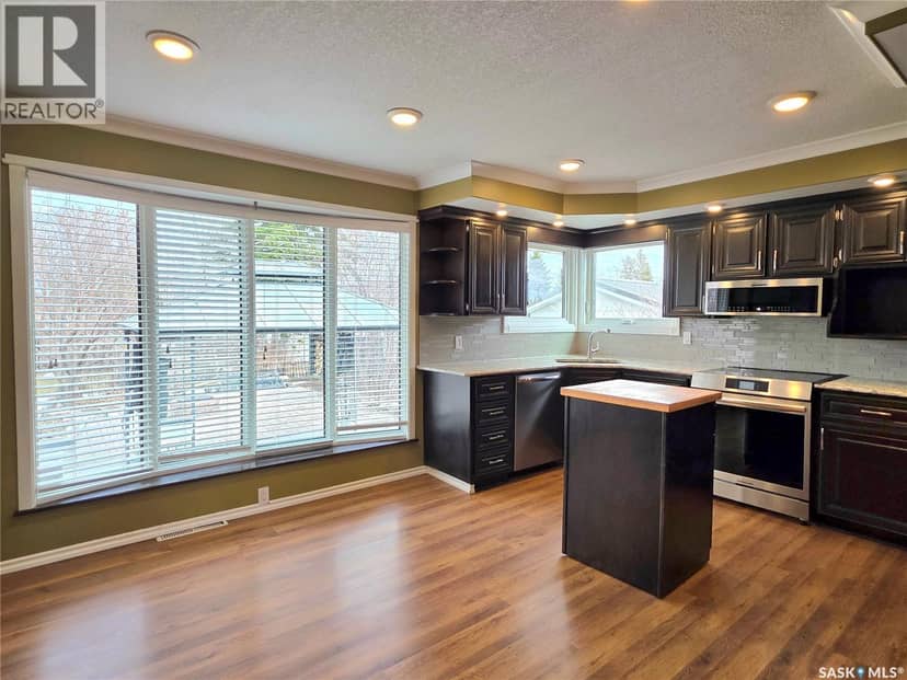 820 Scotia STREET — photo 10 of 39