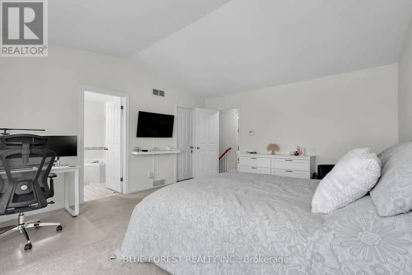 3 - 410 Ambleside Drive — photo 20 of 35
