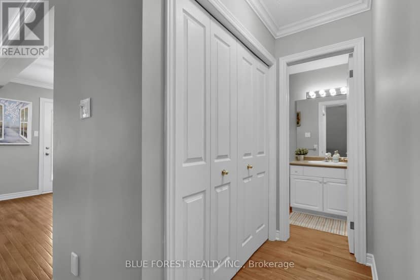 3 - 410 Ambleside Drive, London North, photo 7
