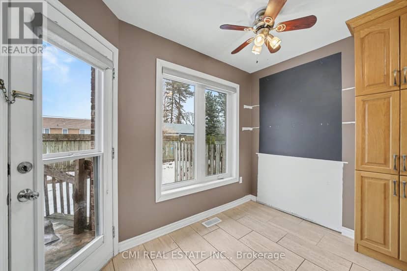 3 - 5070 Drummond Road — photo 16 of 40