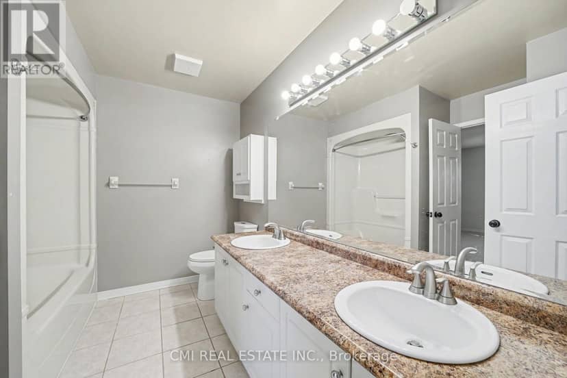 3 - 5070 Drummond Road — photo 25 of 40