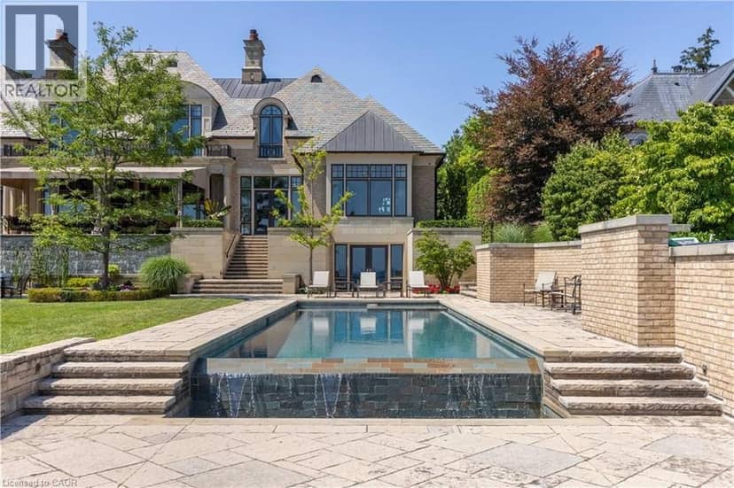 2054 LAKESHORE Road E — photo 32 of 40