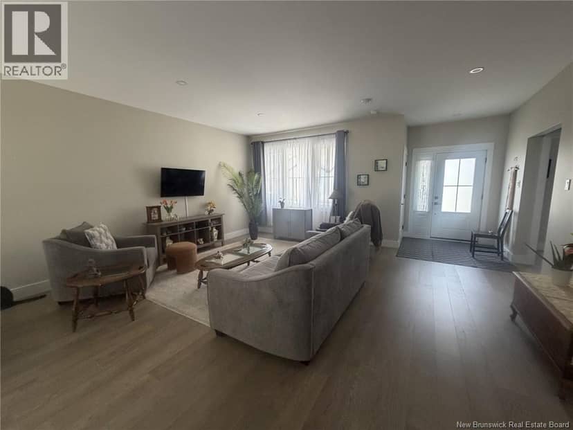 226 Princess Royal Unit# 9 — photo 14 of 29