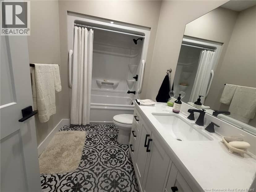 226 Princess Royal Unit# 9 — photo 25 of 29