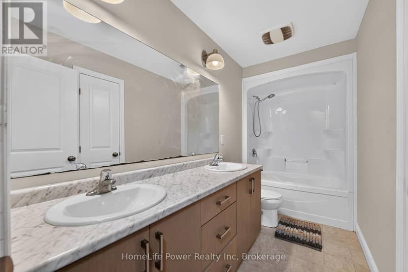 32 Ashberry Place — photo 29 of 39