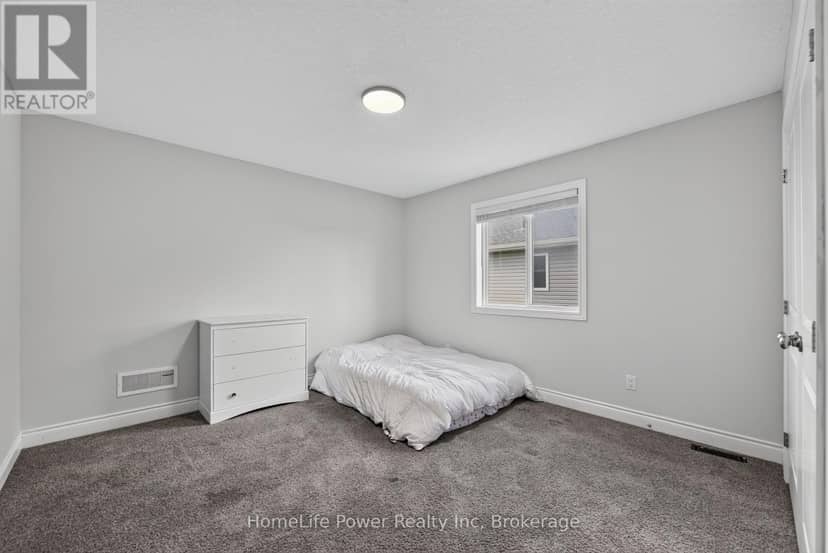 32 Ashberry Place — photo 30 of 39