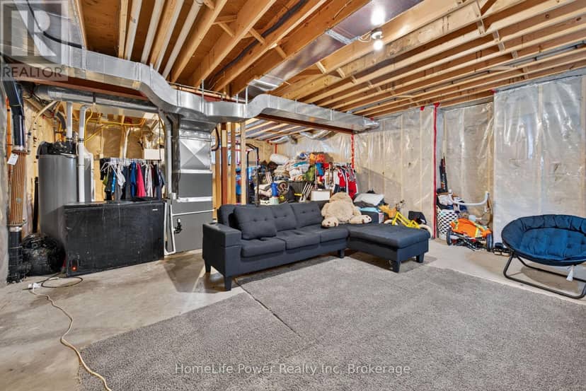 32 Ashberry Place — photo 34 of 39