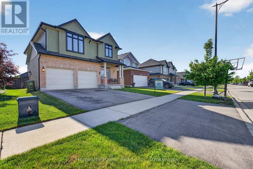 32 Ashberry Place — photo 3 of 39