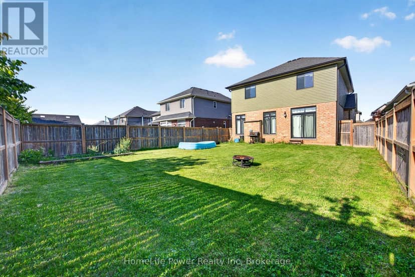 32 Ashberry Place — photo 39 of 39