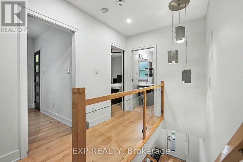 62 Young Street — photo 19 of 40