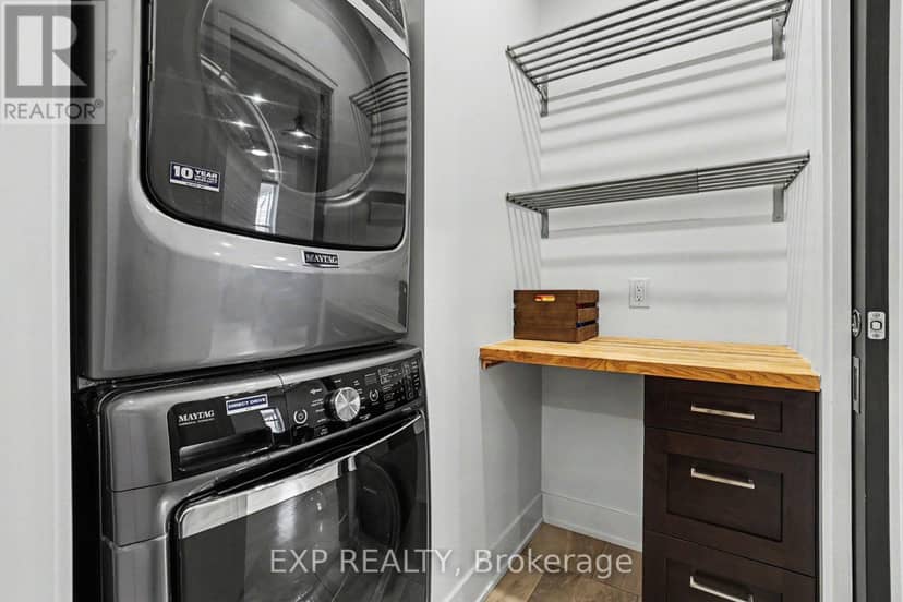 62 Young Street — photo 34 of 40