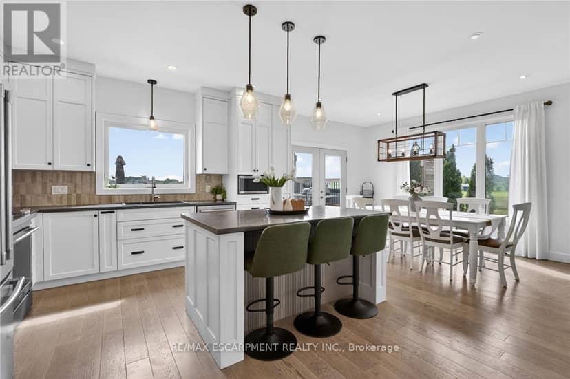 195 Victoria Avenue — photo 12 of 40