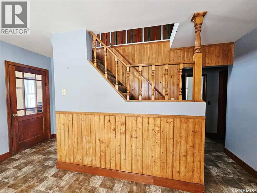 303 Ohlen STREET — photo 8 of 40