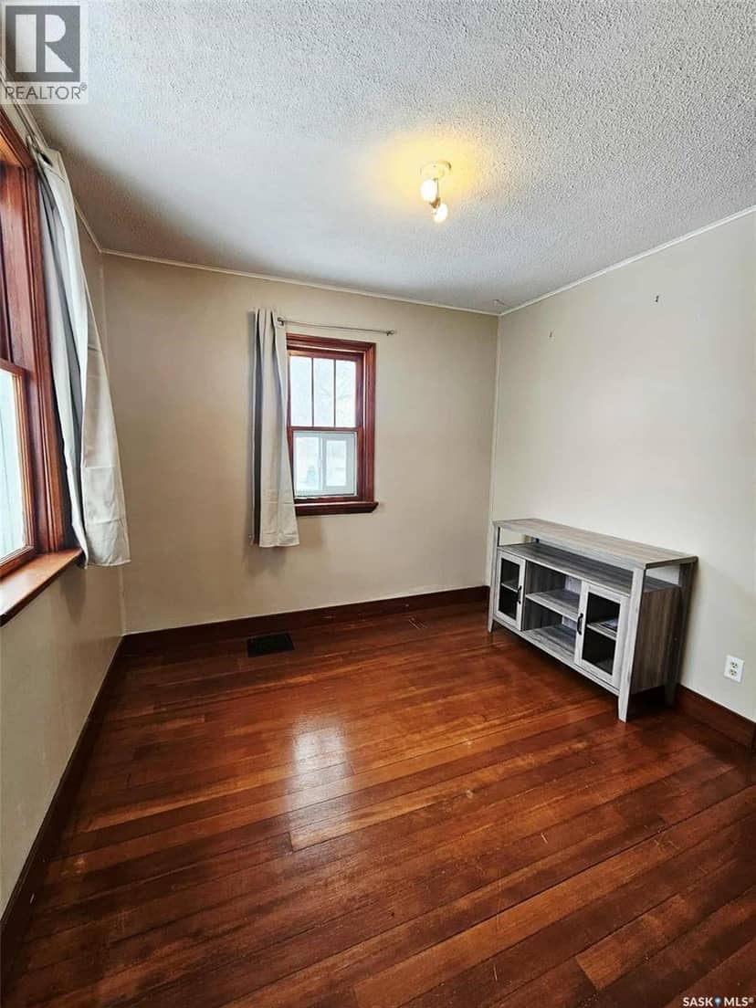303 Ohlen STREET — photo 22 of 40