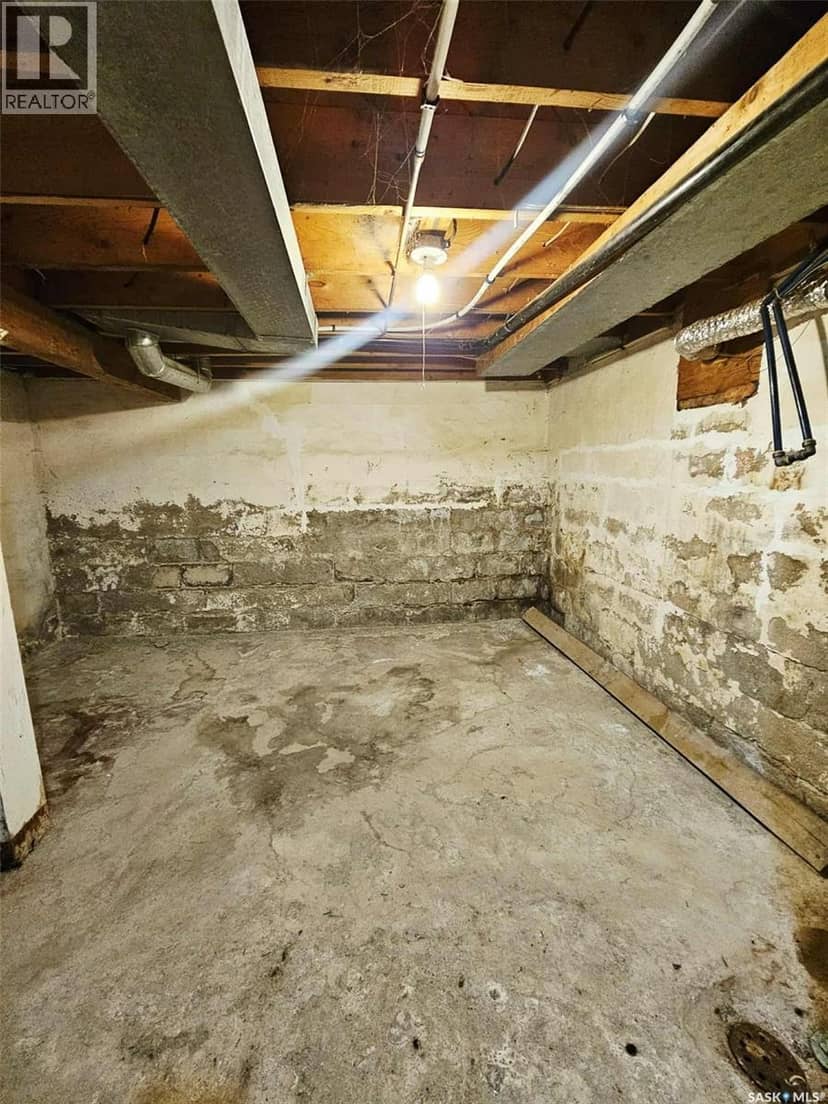 303 Ohlen STREET — photo 32 of 40