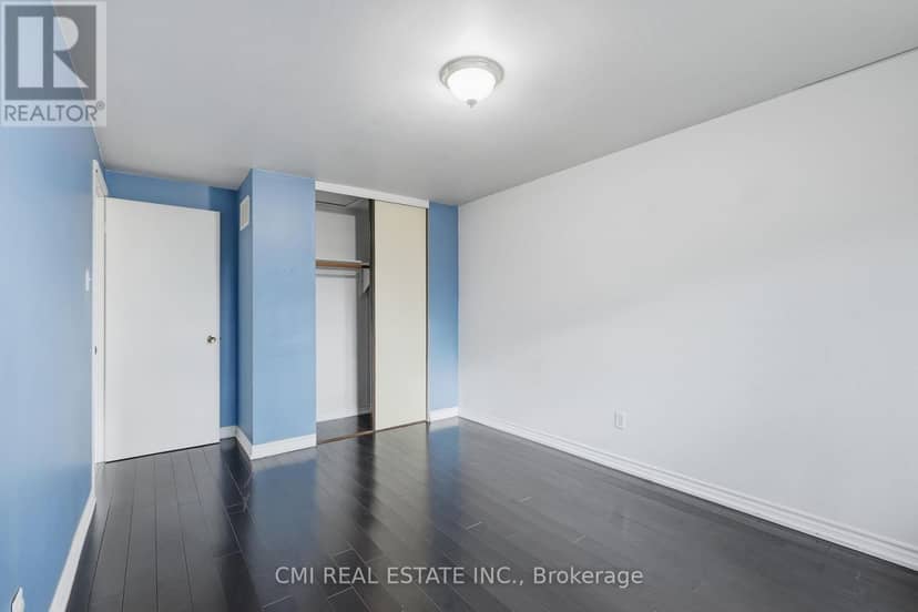 44 - 80 Dundalk Drive — photo 24 of 40