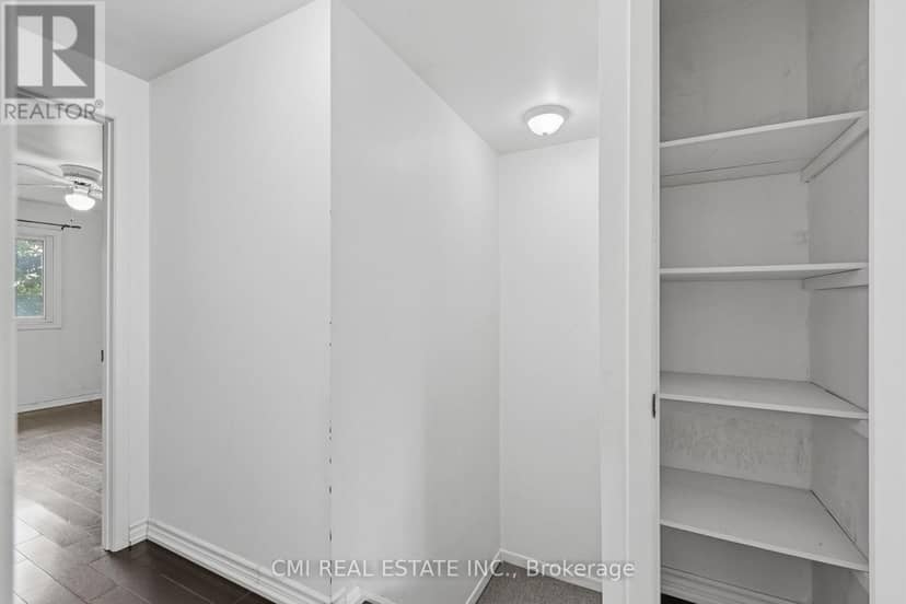 44 - 80 Dundalk Drive — photo 32 of 40