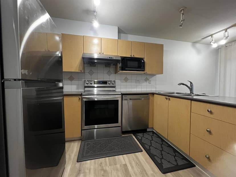 75 12110 75A AVENUE, Surrey, photo 5