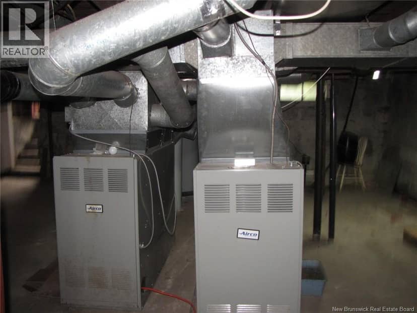 210-212 Pleasant Street — photo 24 of 26