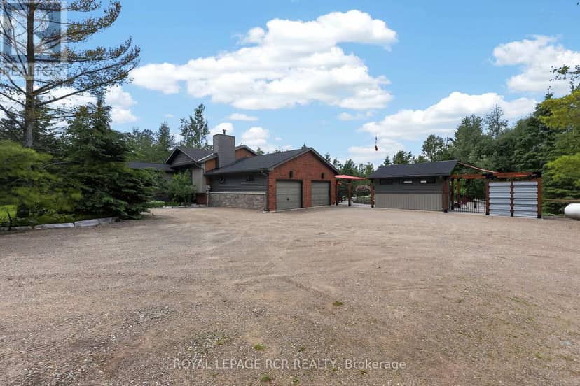 386237 20 Sideroad — photo 3 of 40