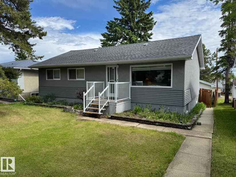 5093 45 ST — photo 35 of 40