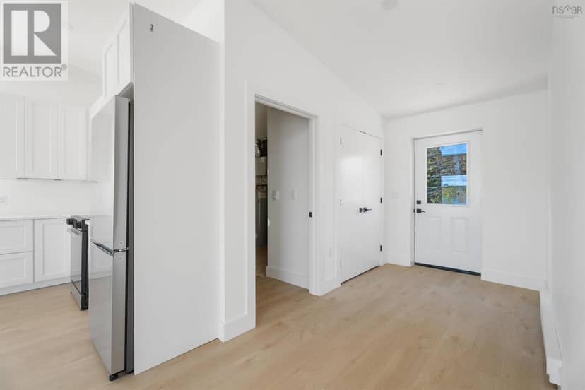 659 West Liscomb Point Road — photo 4 of 39