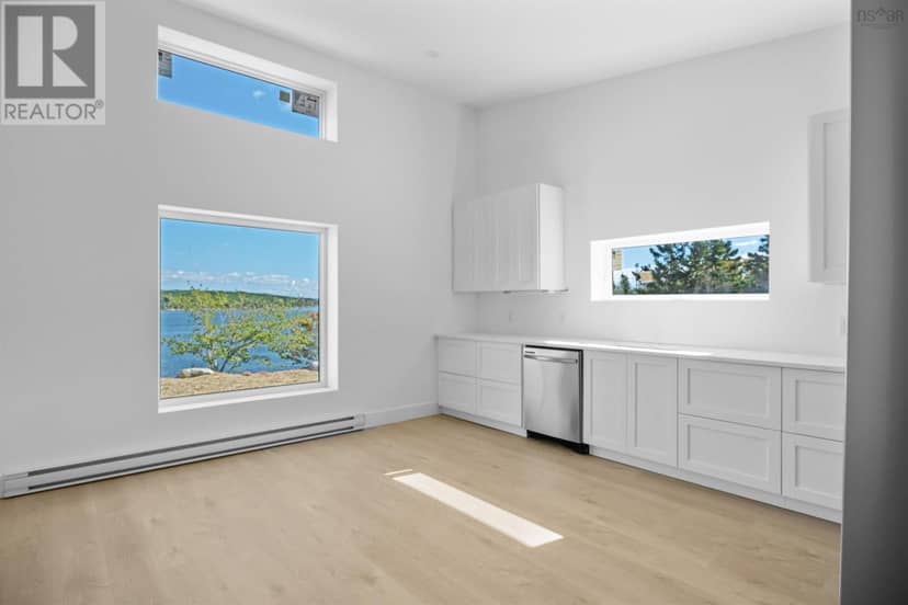 659 West Liscomb Point Road — photo 15 of 39