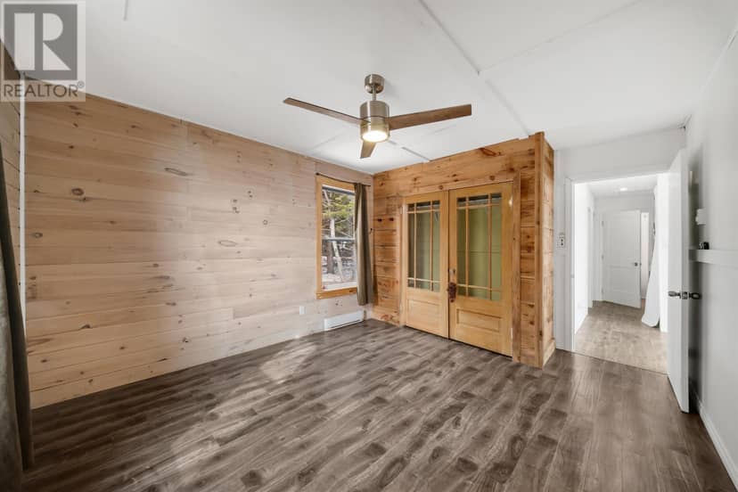 109 Ocean View Crescent — photo 21 of 40