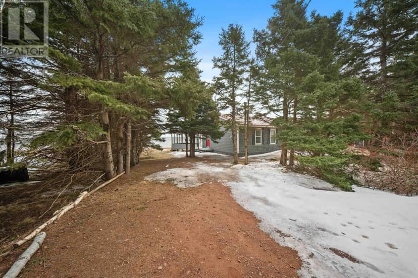 109 Ocean View Crescent — photo 30 of 38