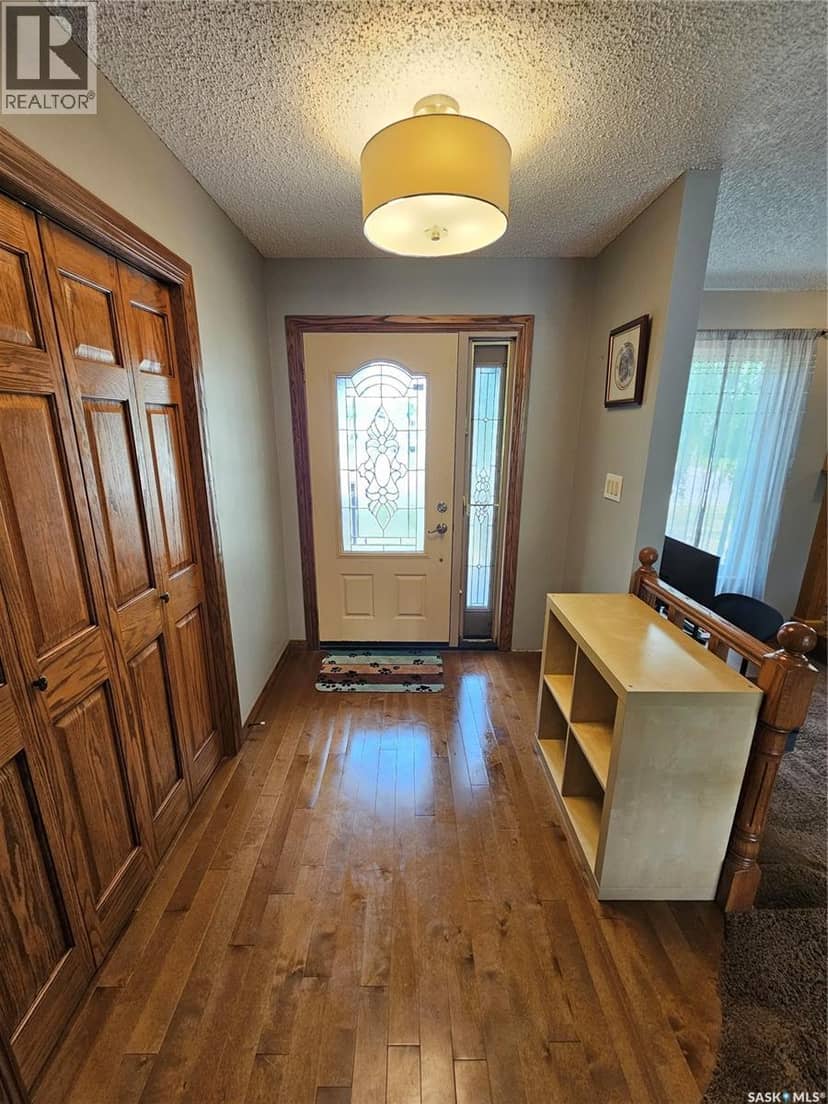 206 W 1st STREET — photo 14 of 40