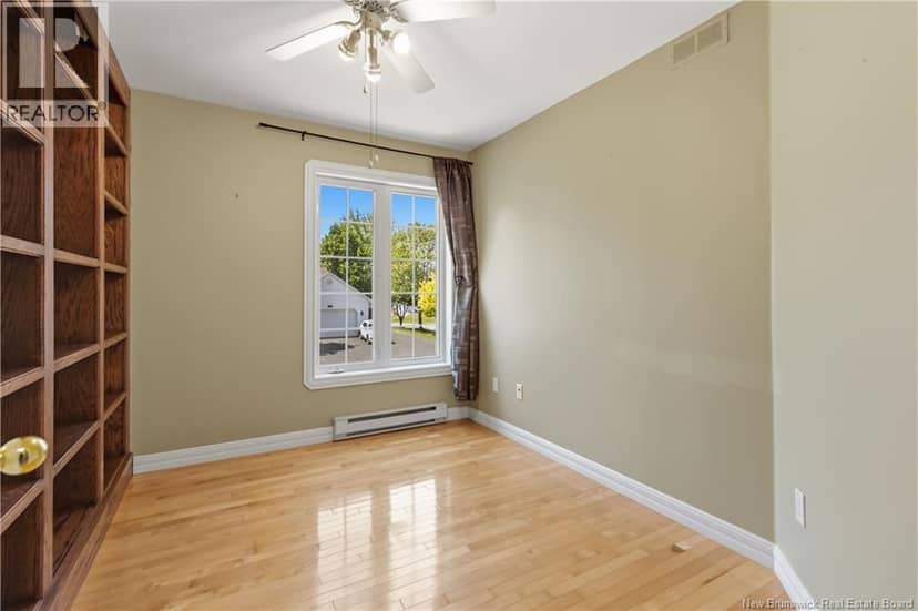 242 Herve Street — photo 16 of 30
