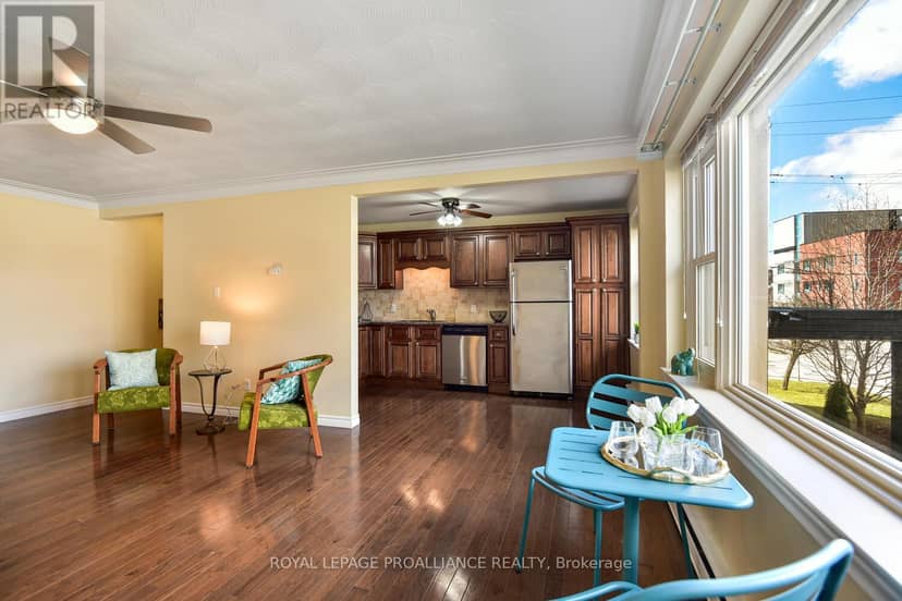 11 - 167 Pearl Street E — photo 12 of 23