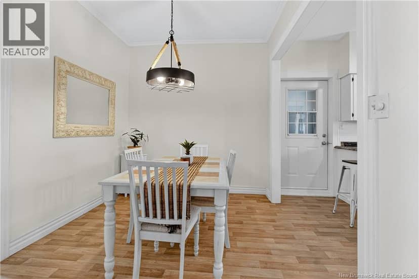 16 Duke Street — photo 4 of 37