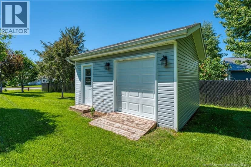 133 Wilson Crescent — photo 10 of 40