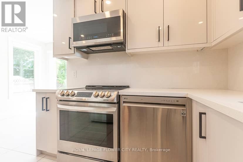 1 St Michaels Crescent — photo 16 of 40
