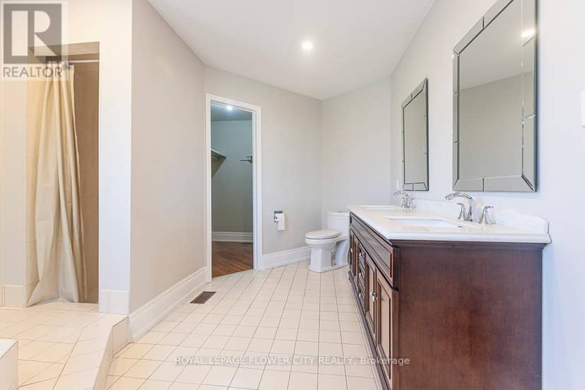 1 St Michaels Crescent — photo 25 of 40
