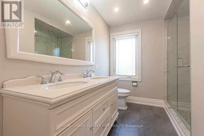 1 St Michaels Crescent — photo 35 of 40