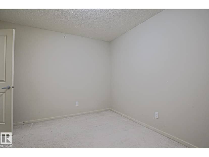 #411 3353 16A AV NW — photo 23 of 32