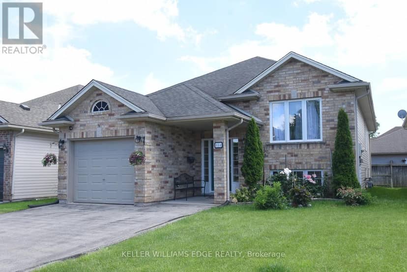 334 St Lawrence Drive — photo 2 of 39