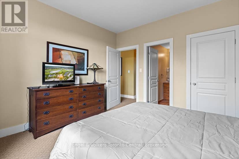 122 - 125 Fairway Court — photo 28 of 40