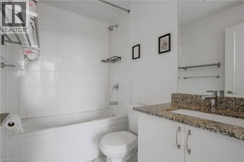 3220 SHEPPARD Avenue E — photo 23 of 32
