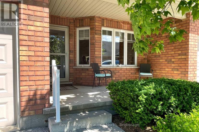 18 - 111 Empire Lane — photo 3 of 40